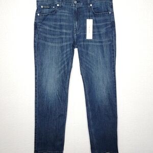 New With Tags!! Men's Calvin Klein Jeans Straight Fit Size 34X32.  #550‎